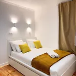 - Bairro Alto Centro Historico D Homestay Lisbon