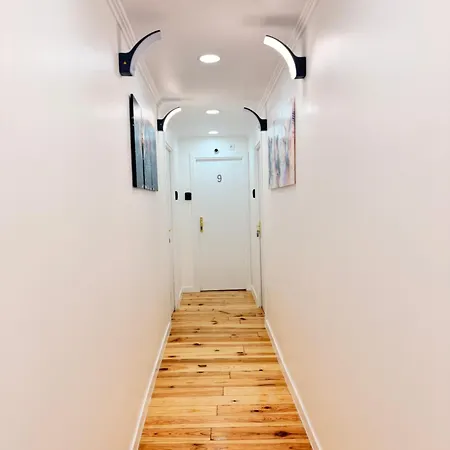 - Bairro Alto Centro Historico D Homestay Lisbon