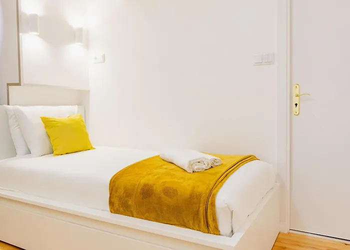 Quarto em Acomodações Particulares - Bairro Alto Centro Histórico D Lisboa