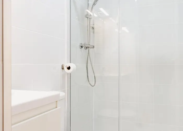 Quarto em Acomodações Particulares - Bairro Alto Centro Histórico D