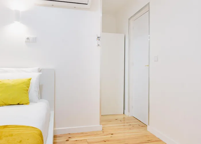 Quarto em Acomodações Particulares - Bairro Alto Centro Histórico D Lisboa