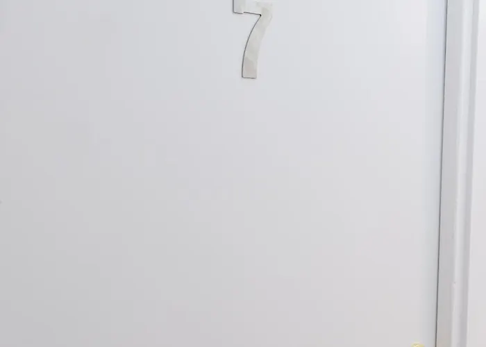 - Bairro Alto Centro Histórico D Quarto em Acomodações Particulares Lisboa